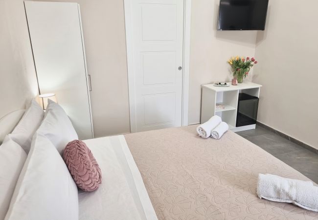 Affitto per camere a Isola di Capo Rizzuto - Bed & Breakfast  Il Sogno di Ulisse | Calipso
