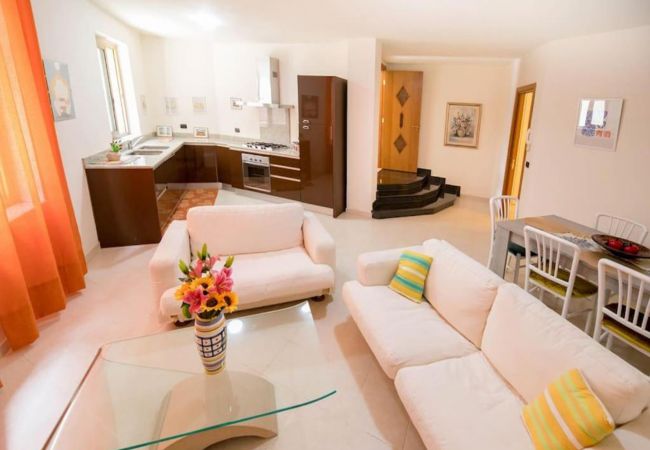 Apartment in Le Castella - CASA VACANZE BELVEDERE|VACANZE MARE LE CASTELLA