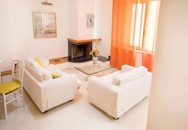 Apartment in Le Castella - CASA VACANZE BELVEDERE|VACANZE MARE LE CASTELLA