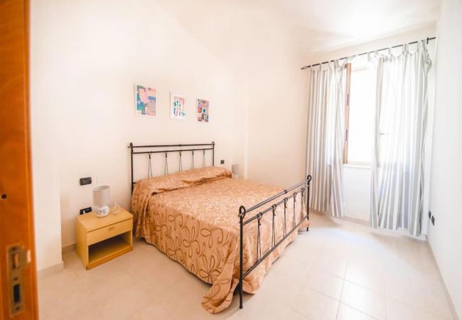 Apartment in Le Castella - CASA VACANZE BELVEDERE|VACANZE MARE LE CASTELLA