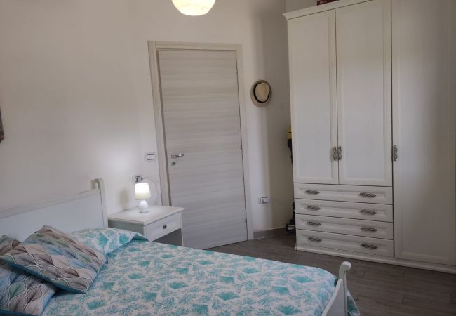 Chalet in Isola di Capo Rizzuto - CASA VACANZE MANTIDE FRONTE MARE|VACANZE MARE