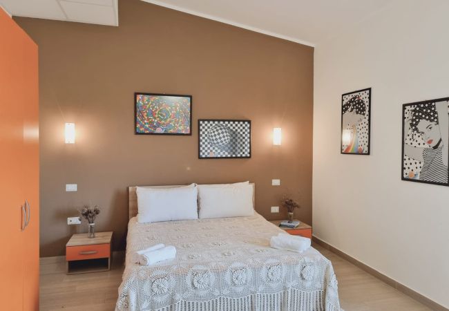 Rent by room in Isola di Capo Rizzuto - BED AND BREAKFAST TERRE JONICHE|CAMERA N.5