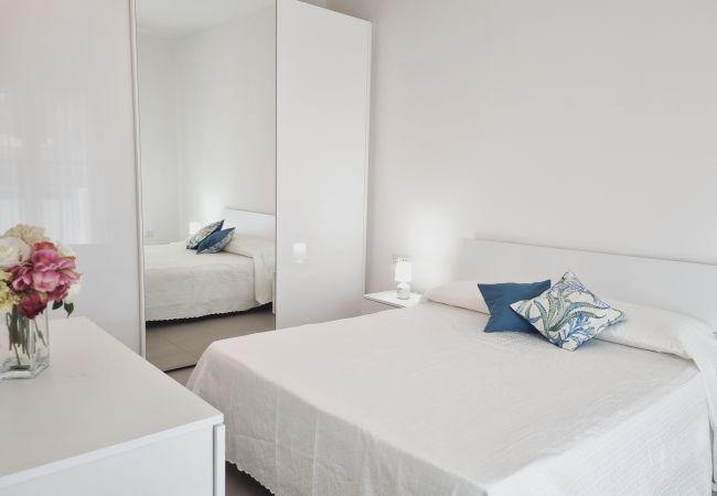Apartment in Isola di Capo Rizzuto - Apartment 6 places with terrace