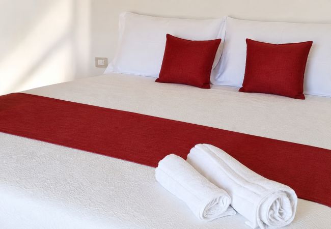 Rent by room in Le Castella - Corallo 4